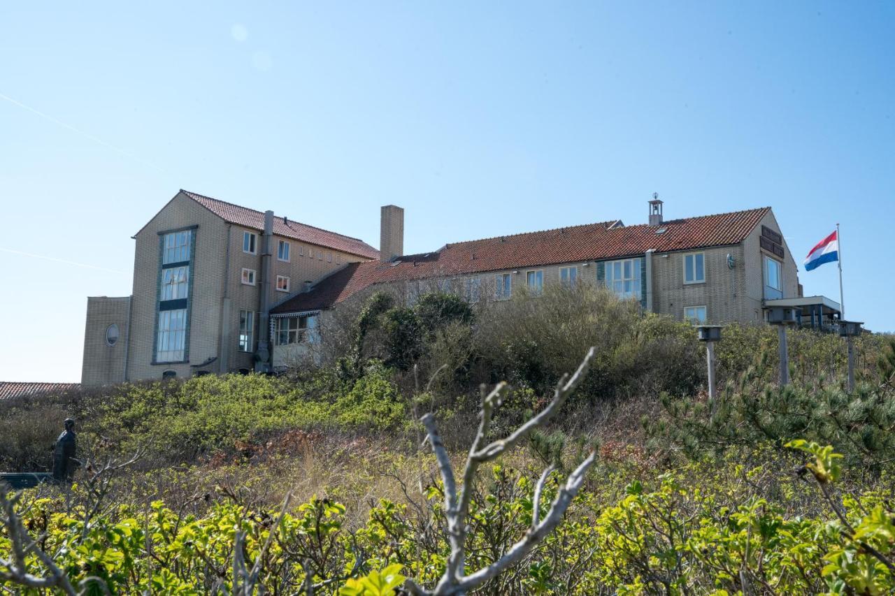 Strandhotel Nassau-Bergen Bergen aan Zee Esterno foto