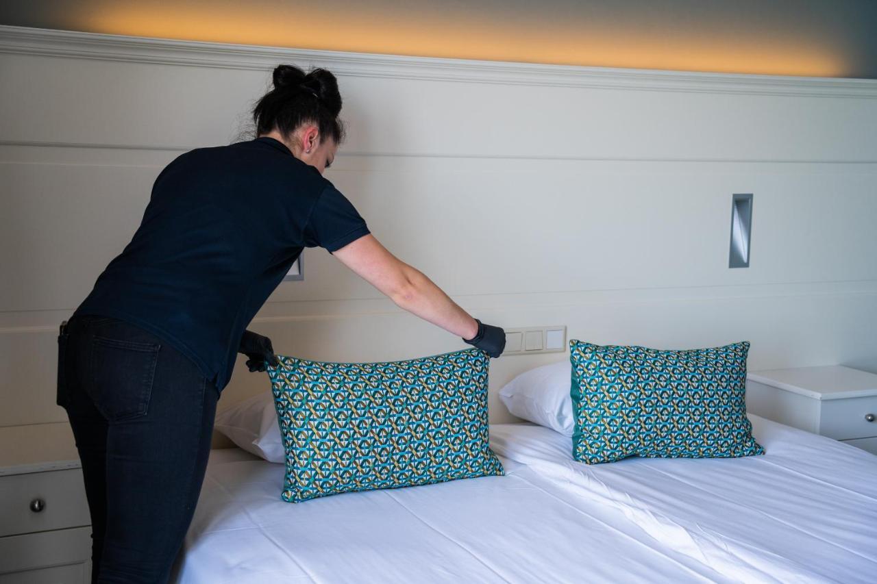 Strandhotel Nassau-Bergen Bergen aan Zee Esterno foto