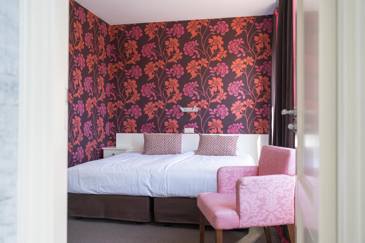 Strandhotel Nassau-Bergen Bergen aan Zee Esterno foto