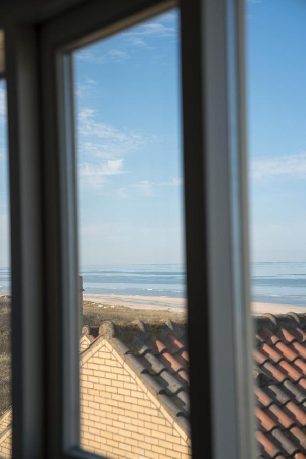 Strandhotel Nassau-Bergen Bergen aan Zee Esterno foto