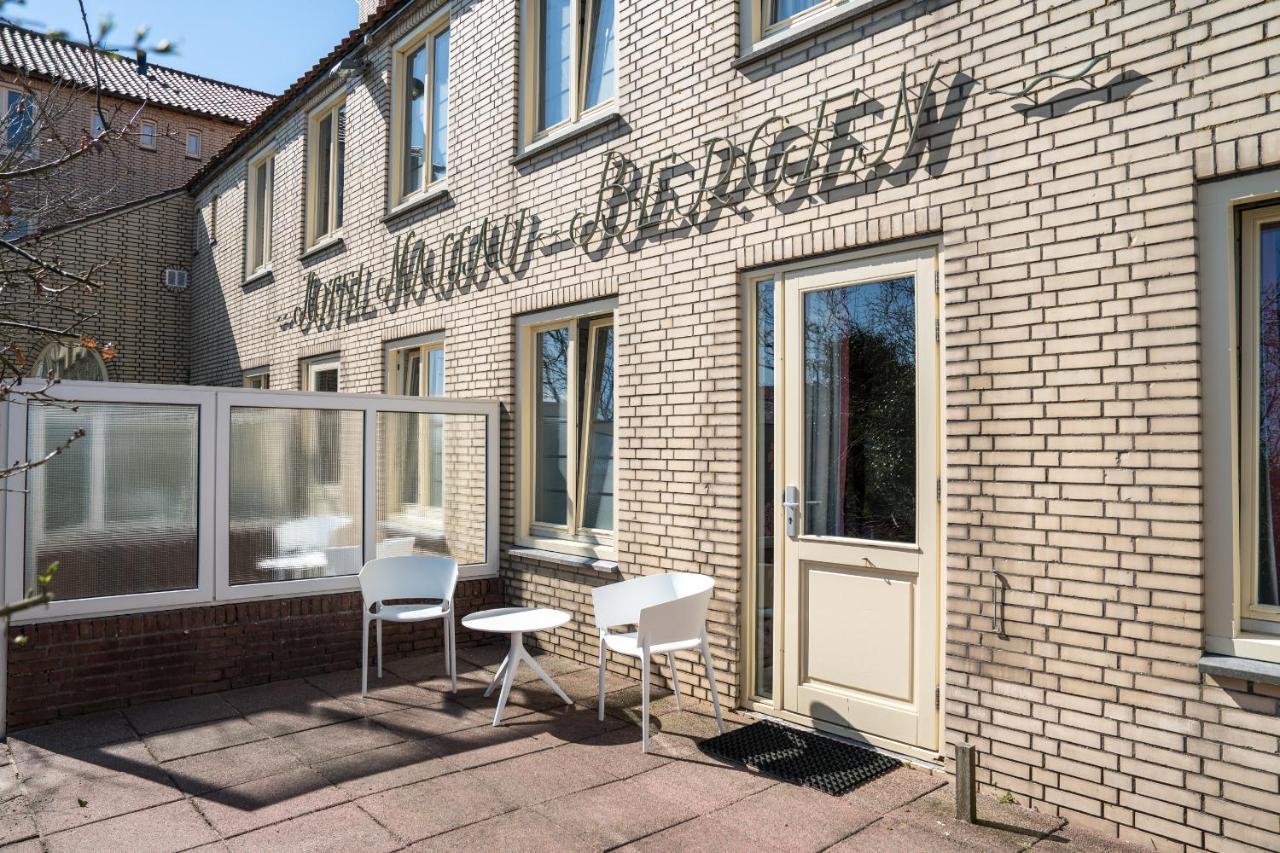 Strandhotel Nassau-Bergen Bergen aan Zee Esterno foto