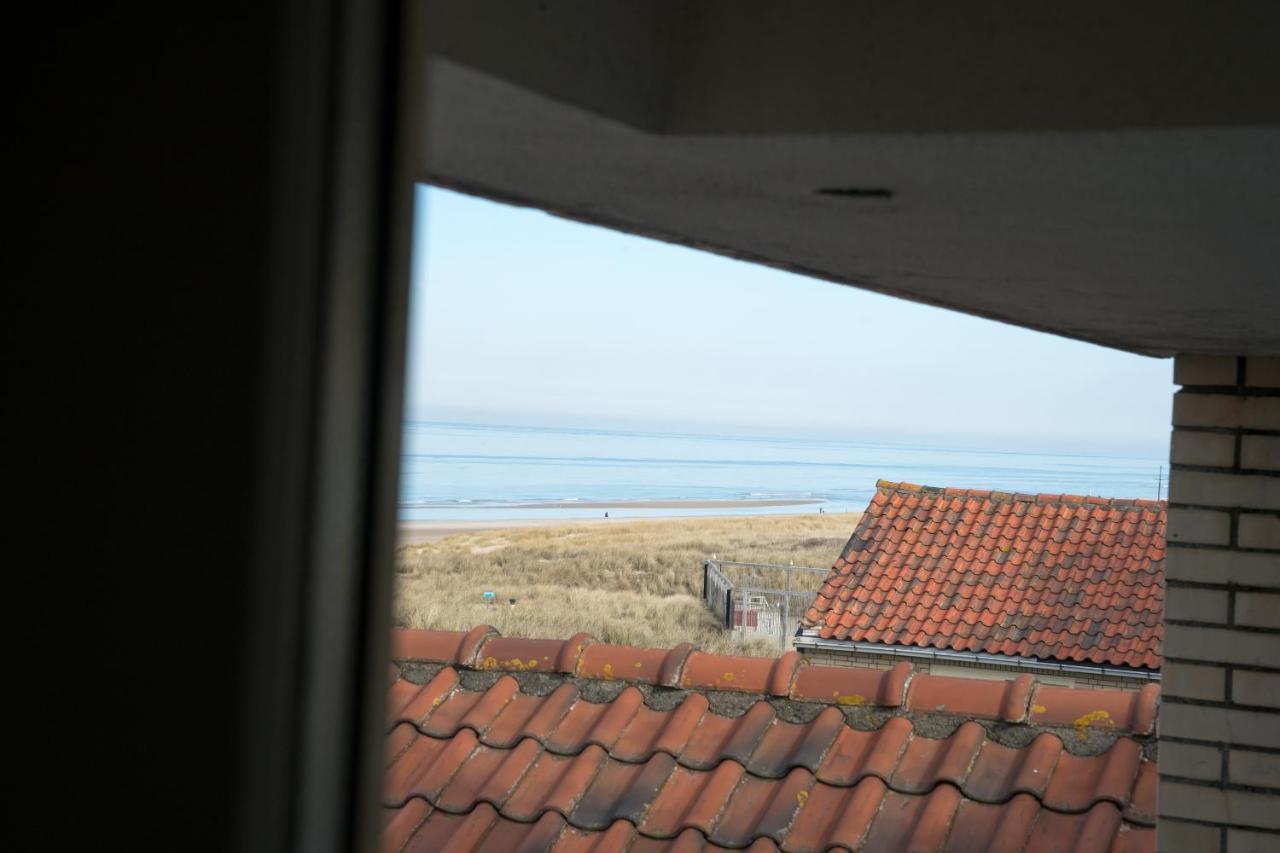 Strandhotel Nassau-Bergen Bergen aan Zee Esterno foto