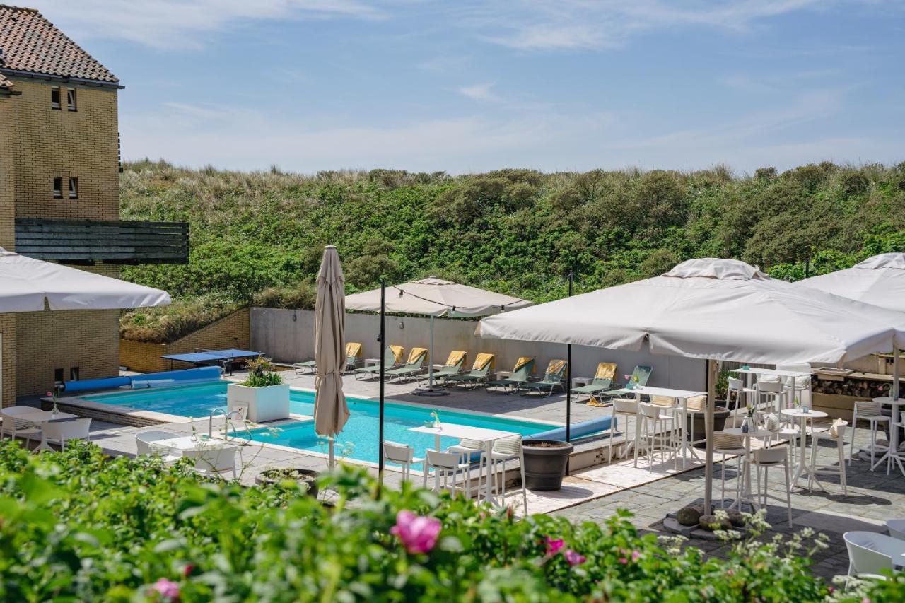 Strandhotel Nassau-Bergen Bergen aan Zee Esterno foto